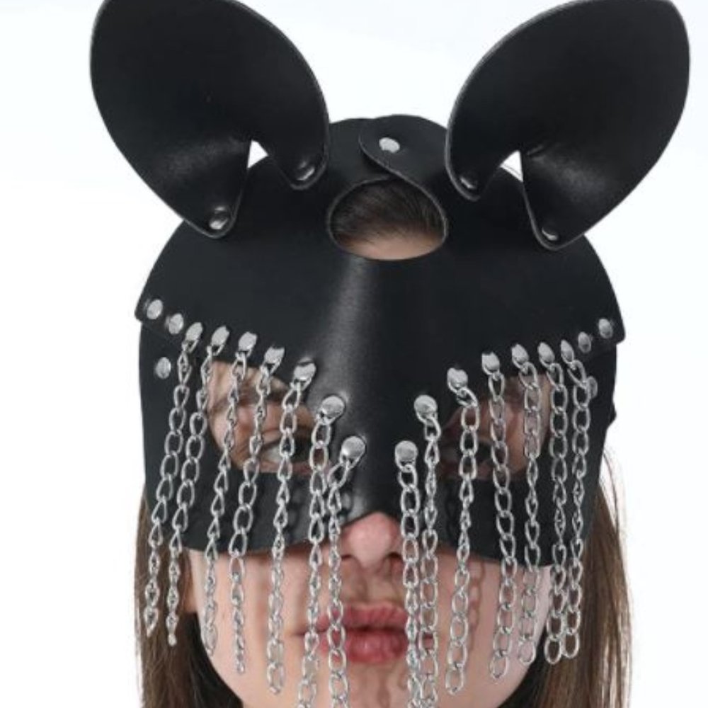 Cat Woman Cosplay Chain Mask - Picture 2 of 2